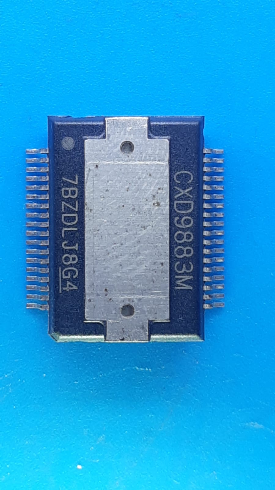 CXD9883M in Integrated Circuit