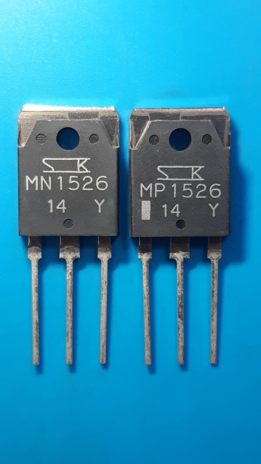 MN1526-MP1526 in Transistor