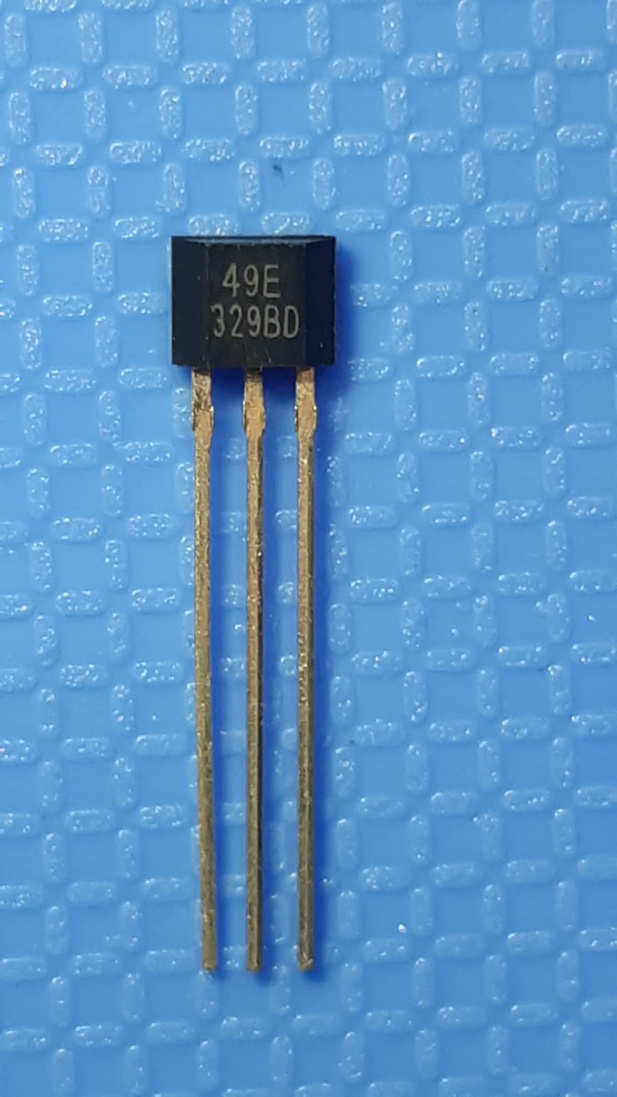 49E, a Transistor