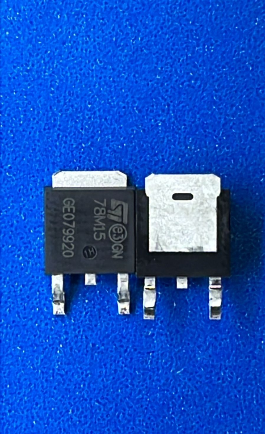 78M15 GE079920, a Transistor 78M15 GE079920, a Transistor